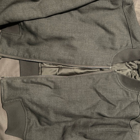 Abercrombie and Fitch x HFR Capsule Collection Set - Picture 6 of 7